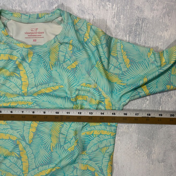 Vineyard Vines Performance Palm Leaf Print Long Sleeve Rash Guard‎ Swim Top XS - Picture 6 of 7